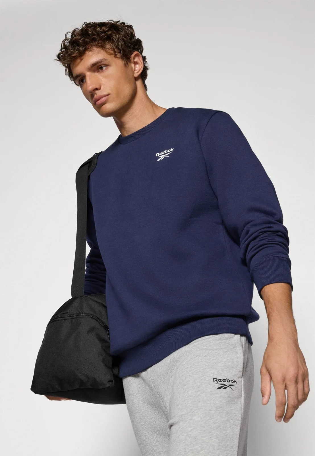 SUDADERA MARINO REEBOK - Imagen 3