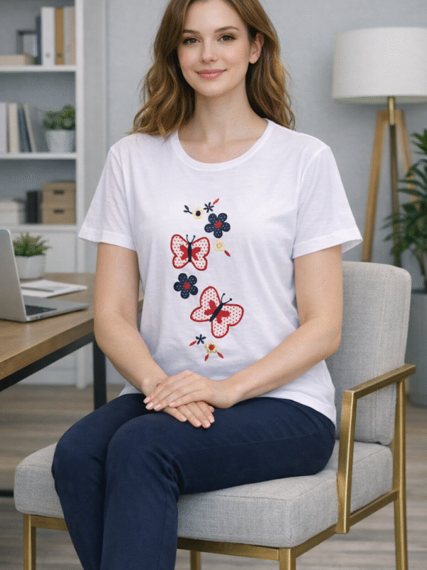 CAMISETA BORDADA FLORES ALGODÓN